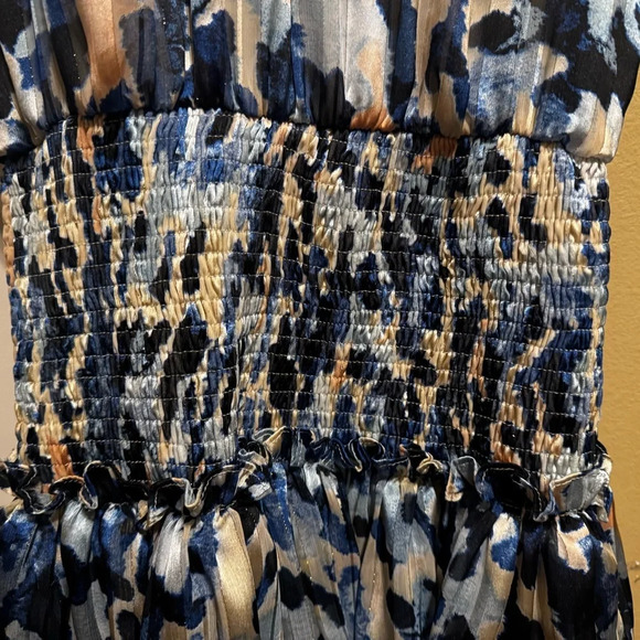 TCEC Animal Print Dress High Neck Smocked Waist Tiered Hem Back Keyhole Sz M - Picture 6 of 13